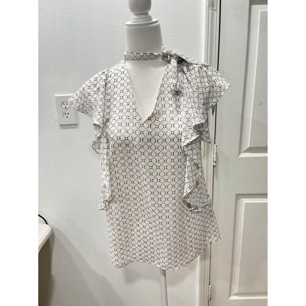 Worthington career wear flutter sleeve v neck blouse size small